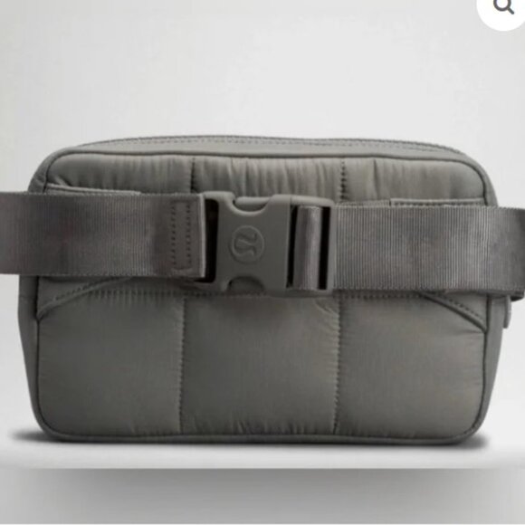 NWT-Lululemon Quilted Grid Belt Bag - 1.5L - Sage Gray - Picture 2 of 13
